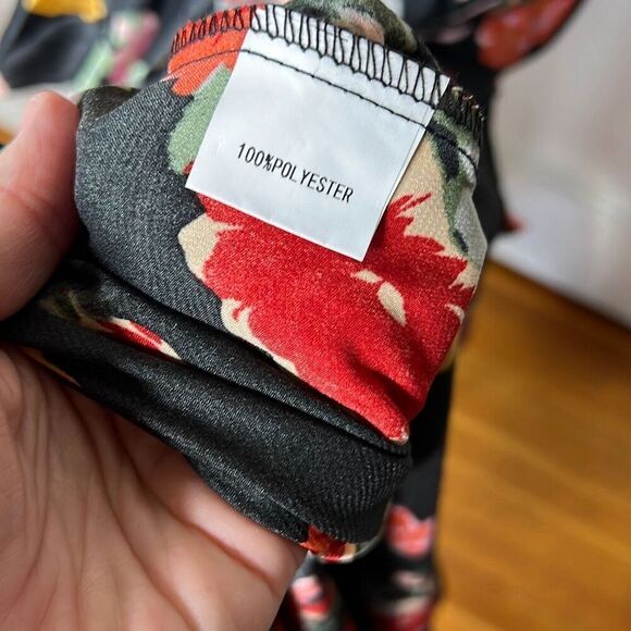 Petal & Pup SARONA HALTERNECK MAXI DRESS Tiered Ruffle BLACK FLORAL Size 2 Nwot - Picture 5 of 8